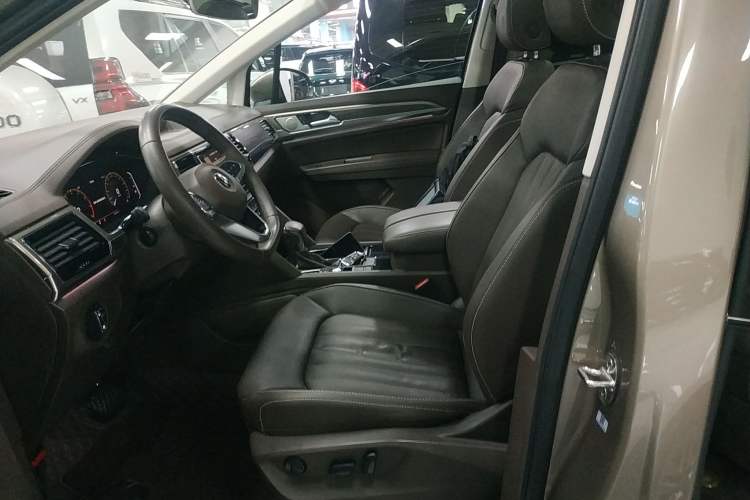 Used Volkswagen Viloran 2020 330TSI Luxury Edition