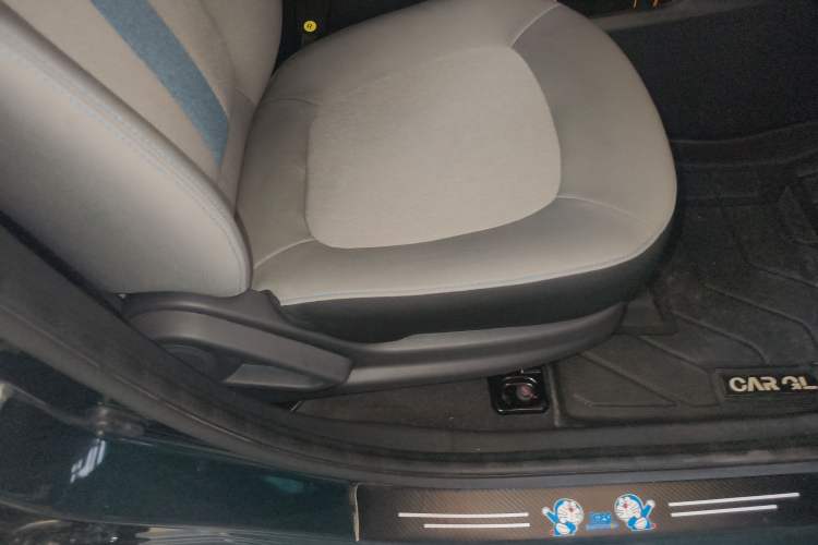 Used CHANGAN OSHAN Benni E-Star 2020 Xinyue Edition Lithium Iron Phosphate (31.18 kWh) Right Front Seat