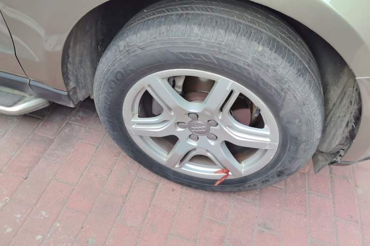 Used Audi Q5 2012 2.0TFSI Technology Model Right Front Wheel Hub