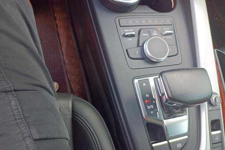 Used Audi A5 2017 Cabriolet 40 TFSI Fashion Model
