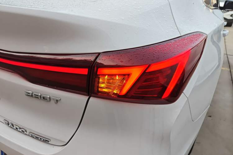 Used CHANGAN Eado 2023 Changan Edition PLUS Blue Whale NE 1.4T GDI DCT Prestige Version
