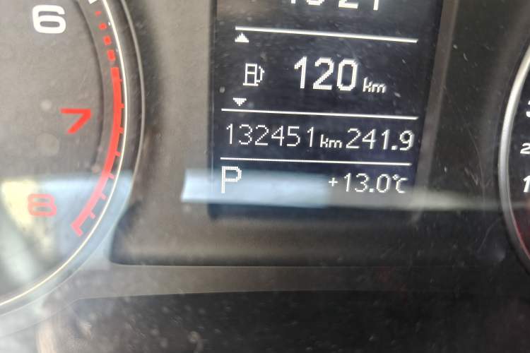 Used Audi Q3 2015 30 TFSI Comfort Model
