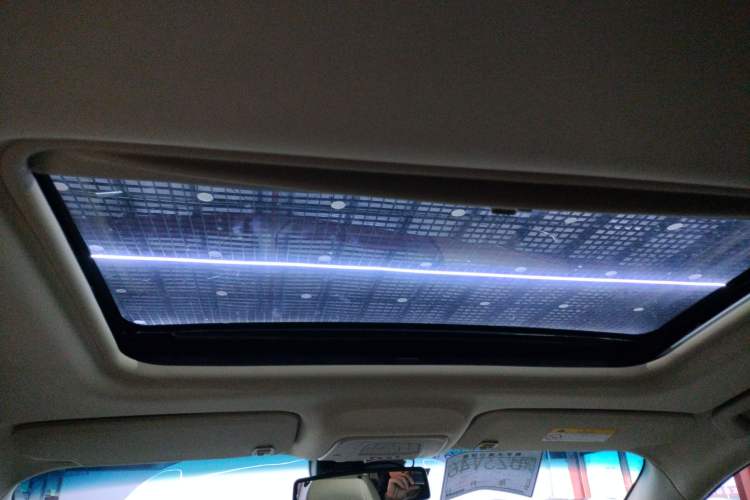 Used Buick GL8 2023 Facelifted Land Cruiser Executive Luxury Version