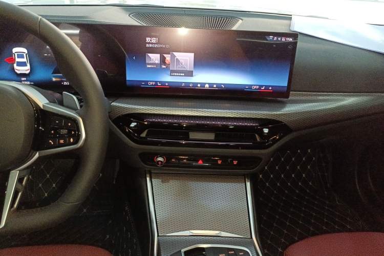 Used BMW 3 Series 2025 330Li M Sport Shadowline Package Audio And AC Panel