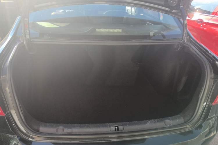 Used Volkswagen Lavida 2017 1.6L Automatic Comfort Edition