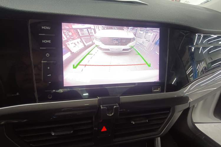 Used Volkswagen Bora 2021 1.5L Automatic Elite Smart Connect Edition Audio And AC Panel