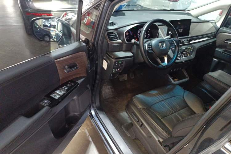 Used Honda Odyssey 2022 2.0L eHEV Sharp Supreme Edition