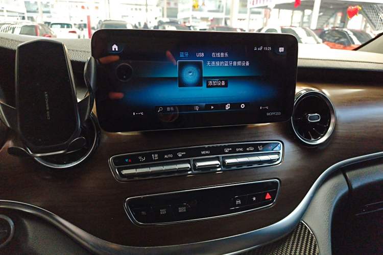 Used Mercedes-Benz V-Class 2021 V 260 L Long-wheelbase Luxury Edition