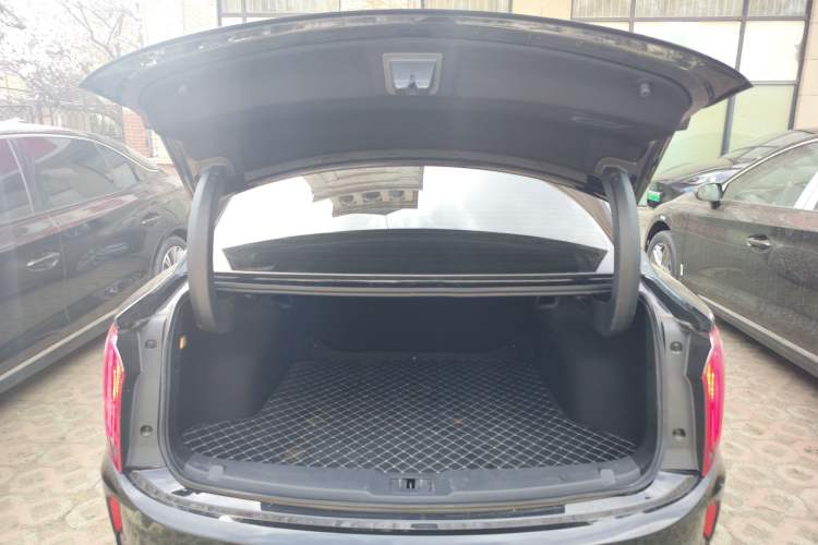 Used Hongqi E-QM5 2024 610 km PLUS