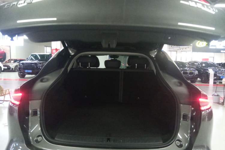 Used IM LS6 2023 Max Standard Edition Trunk