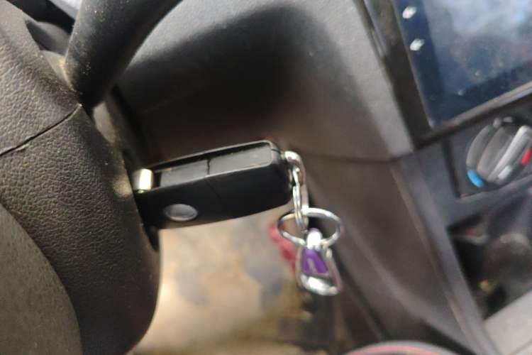 Used Volkswagen Jetta 2015 1.6L Manual Fashion Edition