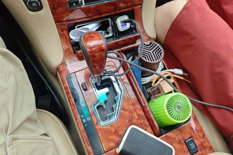 Used Toyota Crown 2007 3.0L Royal Saloon Navigation Gear Lever