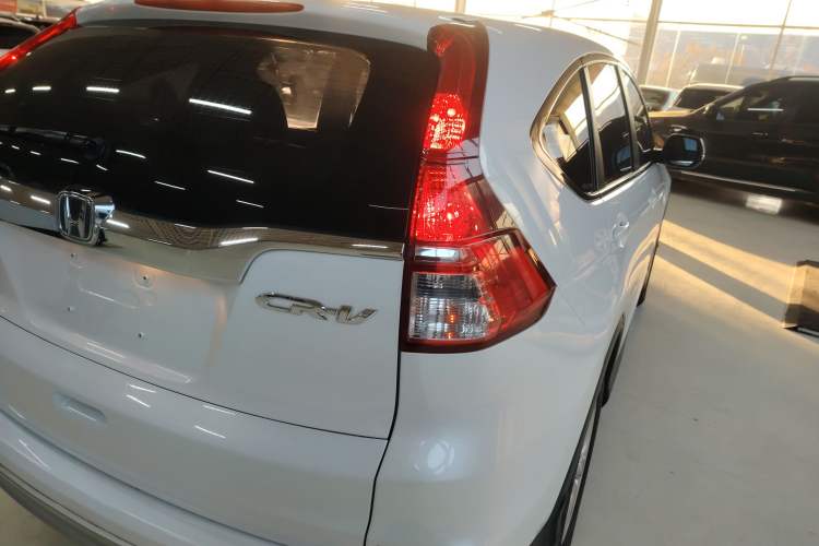 Used Honda CR-V 2016 2.0L two-wheel drive Urban Edition
