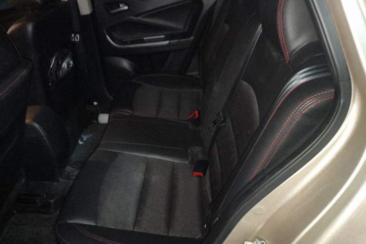 Used Haima Fumei 2017 1.6L Manual Luxury Model Left Rear Seat