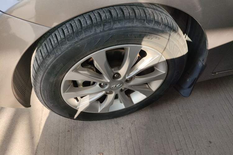 Used Hyundai Elantra (5th Generation / Langdong) 2016 1.6L Automatic Prestige Model Left Front Wheel Hub