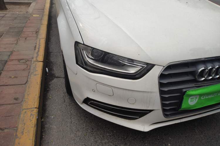 Used Audi A4L 2015 35 TFSI Automatic Comfort Model Right Front Headlight