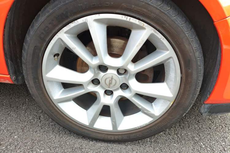 Used Opel Astra 2010 1.8 GTC Panoramic Windshield Edition