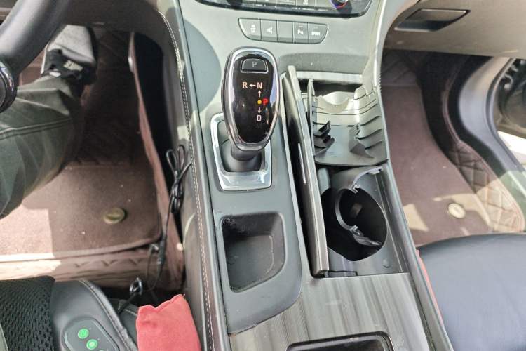 Used Buick LaCrosse 2016 Revised Version 28T Elite Edition Gear Lever