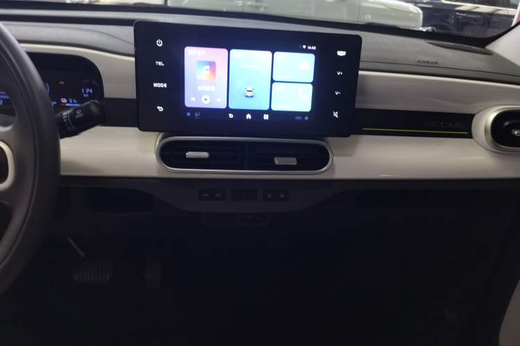 Used Geely Galaxy Panda 2025 210km Panda Kart Audio And AC Panel