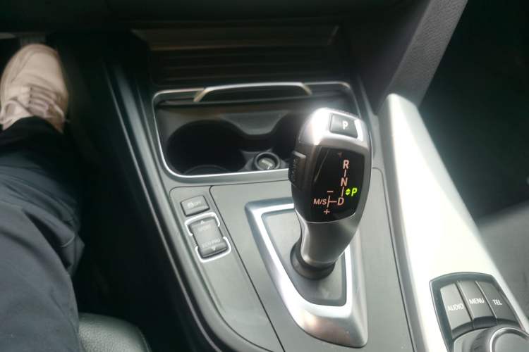 Used BMW 4 Series 2014 420i Fashion Model
