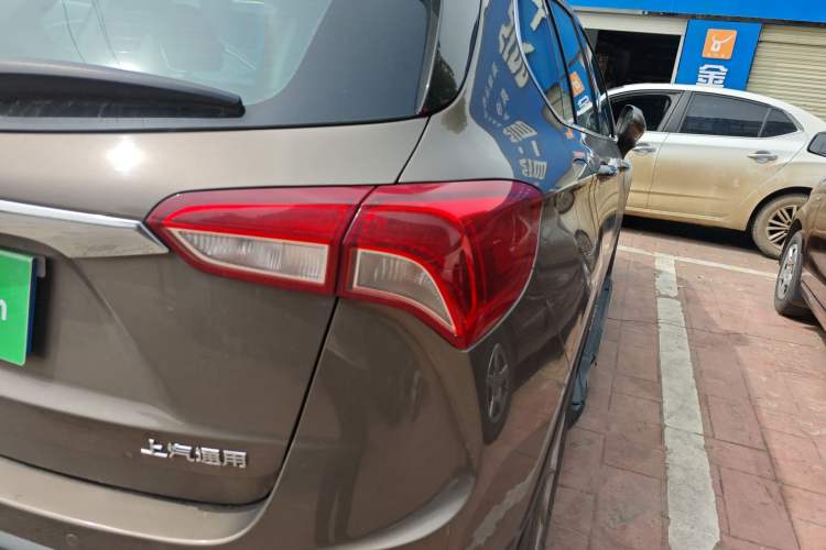 Used Buick Envision 2018 20T Two-Wheel Drive Luxury Model Right Rear Taillight