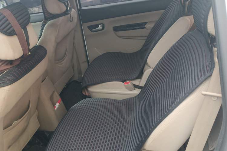 Used Jinbei 750 2015 1.5L Luxury Model