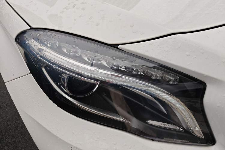 Used Mercedes-Benz GLA 2015 GLA 200 Fashion Model
