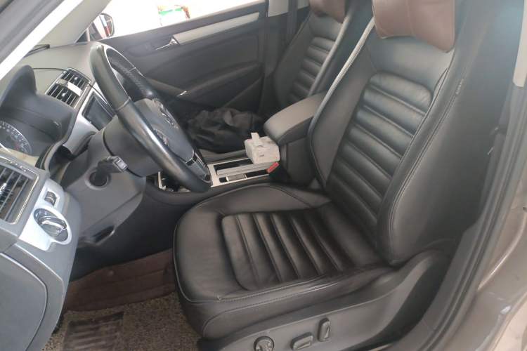 Used Volkswagen Passat 2015 1.8TSI DSG Prestige Edition Left Front Seat