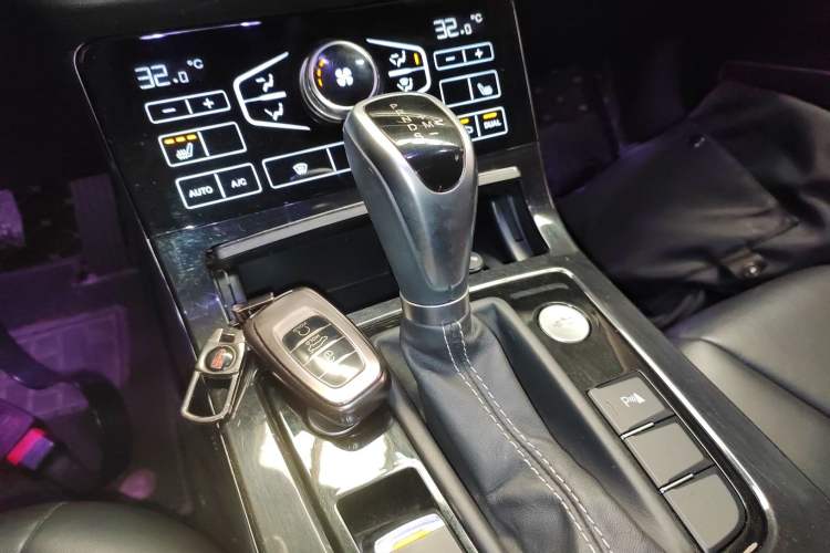 Used Hongqi H5 2019 30TD Smart Connect Dynamic Edition