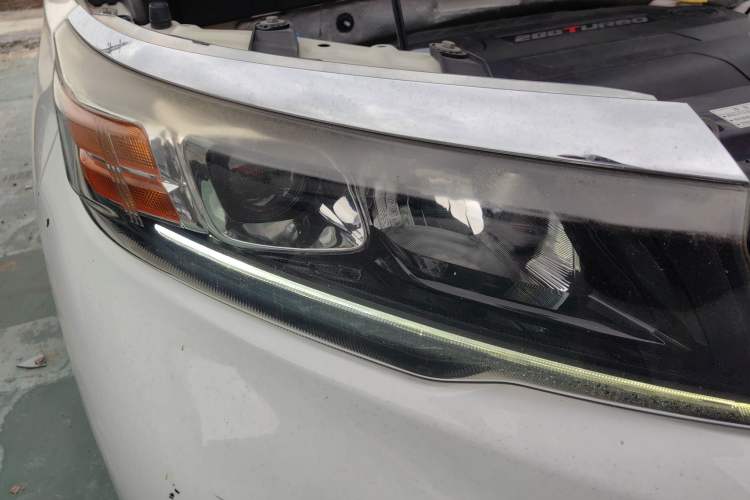 Used GAC Trumpchi GS3 2017 200T Automatic Luxury Edition Right Front Headlight