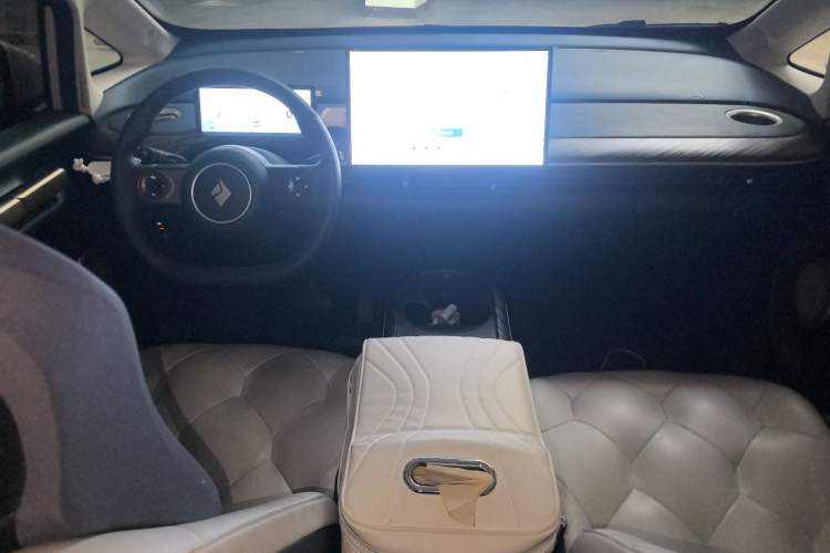 Used Baojun Cloud 2023 460 Max Lingxi Version
