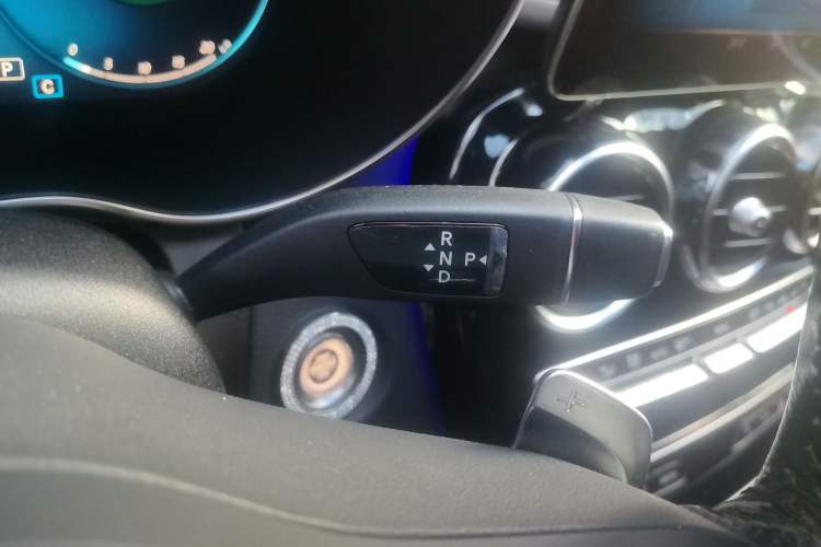 Used Mercedes-Benz C-Class 2021 C 260 Star Edition Gear Lever