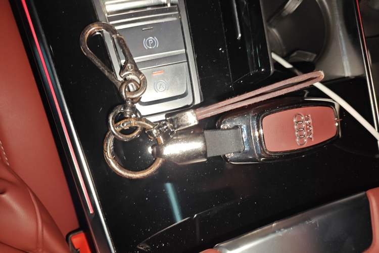 Used Audi A7L 2024 45 TFSI quattro S-line Black Warrior Edition Vehicle Key