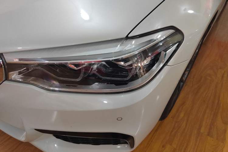 Used BMW 5 Series 2020 530Li Luxury Edition M Sport Package
