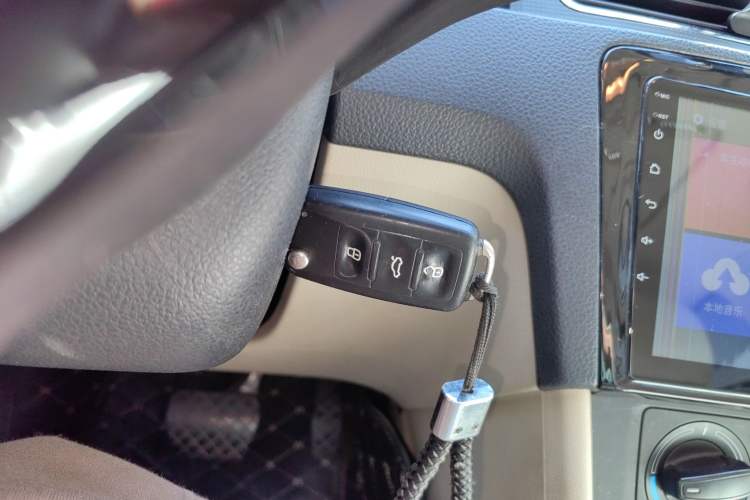 Used Skoda Rapid 2015 1.6L Automatic Smart Selection Model