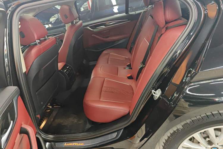 Used BMW 5 Series 2021 525Li Luxury Package
