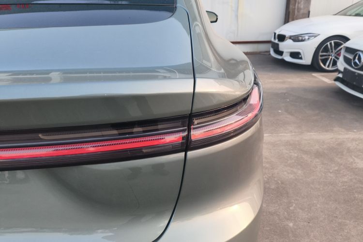 Used Nio ET7 2022 100kWh First Edition Right Rear Taillight