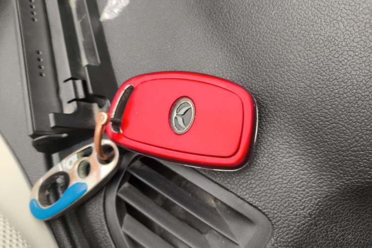 Used HYOSOW S3 2016 S3L 1.5L Manual Prestige Edition Vehicle Key