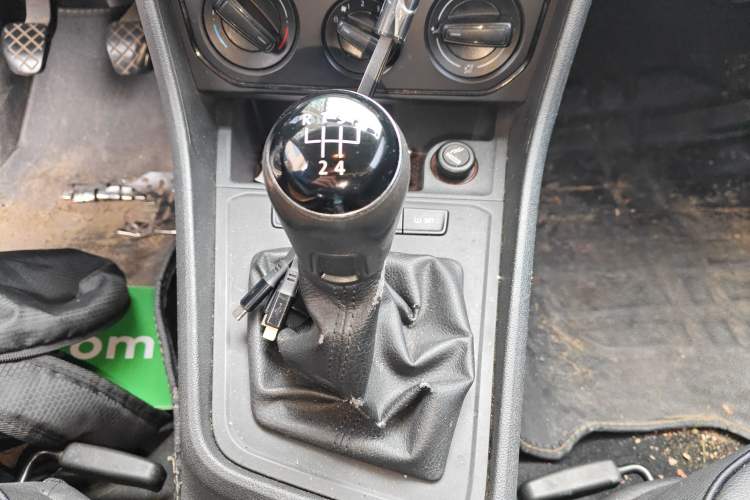 Used Volkswagen Gran Lavida 2015 1.6L Manual Fashion Edition
