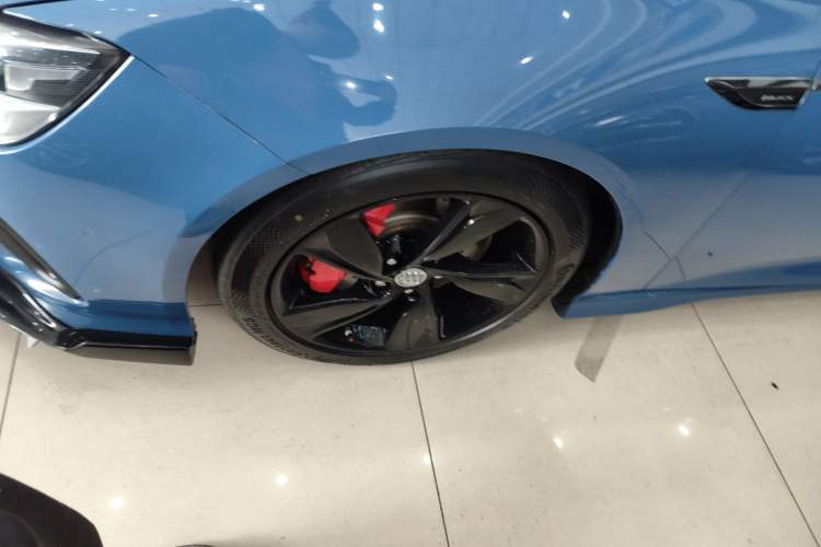 Used Buick Regal 2020 GS 28T Prestige Model Left Front Wheel Hub