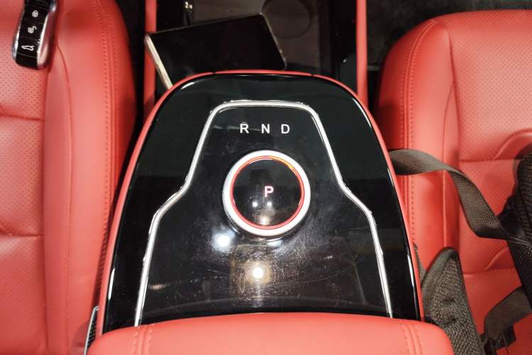 Used SERES SF5 2021 Four-Wheel Drive Freedom Expedition Edition
