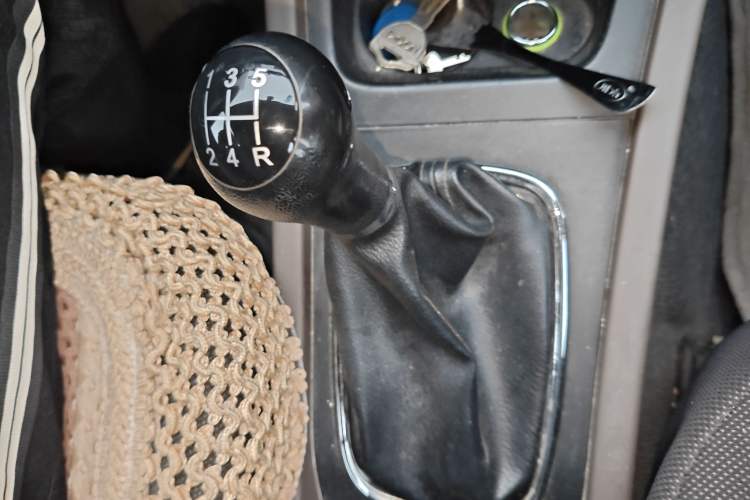 Used FAW Senya S80 2015 1.3L Manual 7-Seater Standard Edition