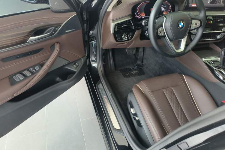 Used BMW 5 Series 2023 530Li Leading Edition Luxury Package