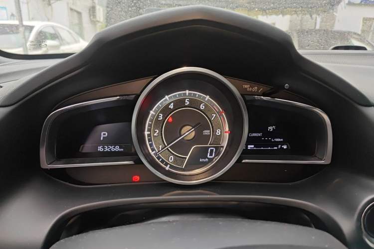 Used Mazda CX-4 2016 2.5L Automatic 4x4 Bluetide Fearless Edition
