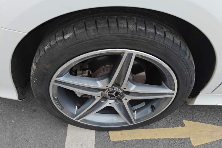 Used Mercedes-Benz C-Class 2017 Facelift C 200 Station Wagon