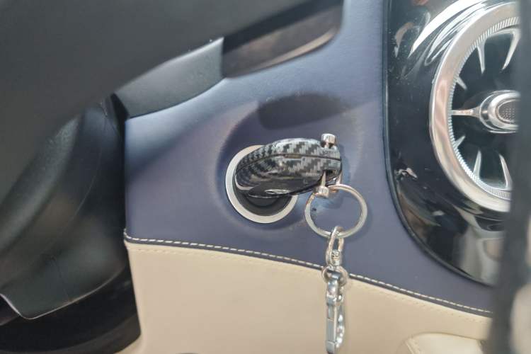 Used Mercedes-Benz Vito 2018 2.0T Business Version China VI Emission Standard
