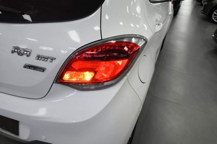 Used Changan Benni 2015 1.4L IMT Prestige Model China V Standard
