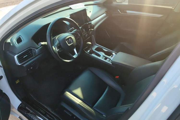 Used Honda Accord 2018 260TURBO Elite Edition China VI Driver Seat