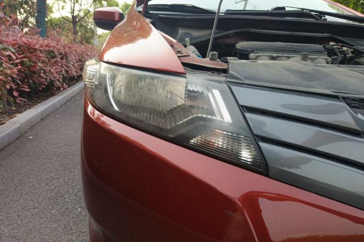 Used Honda City Classic 2008 1.5L manual Elite Edition Right Front Headlight
