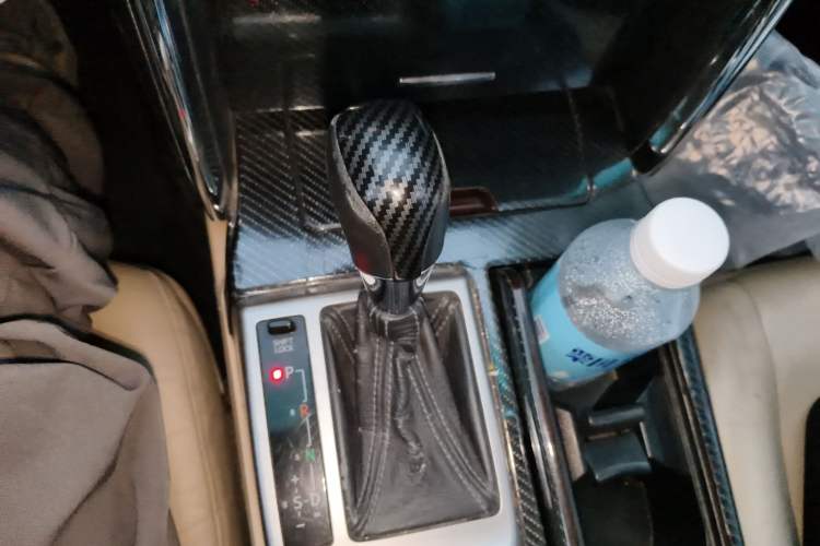 Used Toyota Reiz 2010 2.5V Fengdu Elite Edition Gear Lever